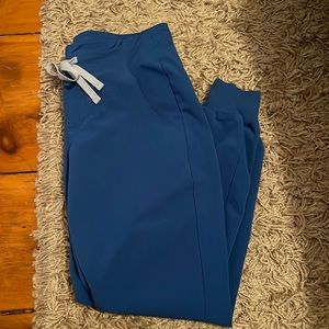 XS Petite Figs joggers